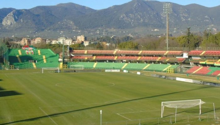 Serie C: la capolista Ternana riceve la cenerentola Cavese