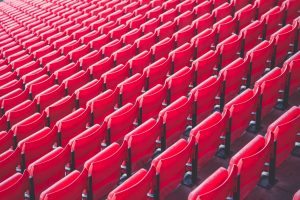 File delle Poltroncine rosse da Stadio di Calcio