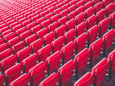 File delle Poltroncine rosse da Stadio di Calcio