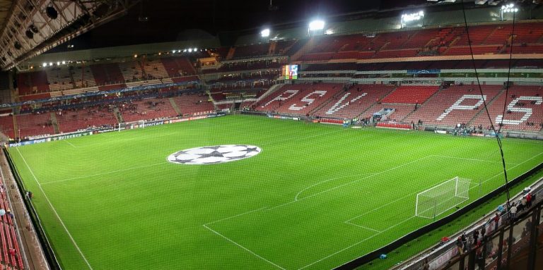 Eredivisie: il PSV sfida il Go Ahead Eagles