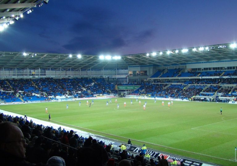 stadio professionistico di calcio